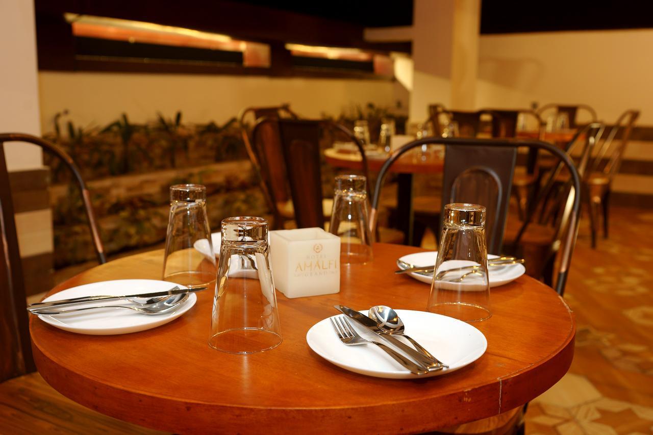 Hotel Amalfi Grand Patna  Habitación foto